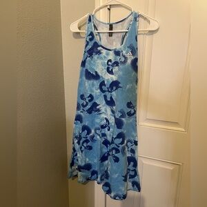 Adidas sport dress Size Large